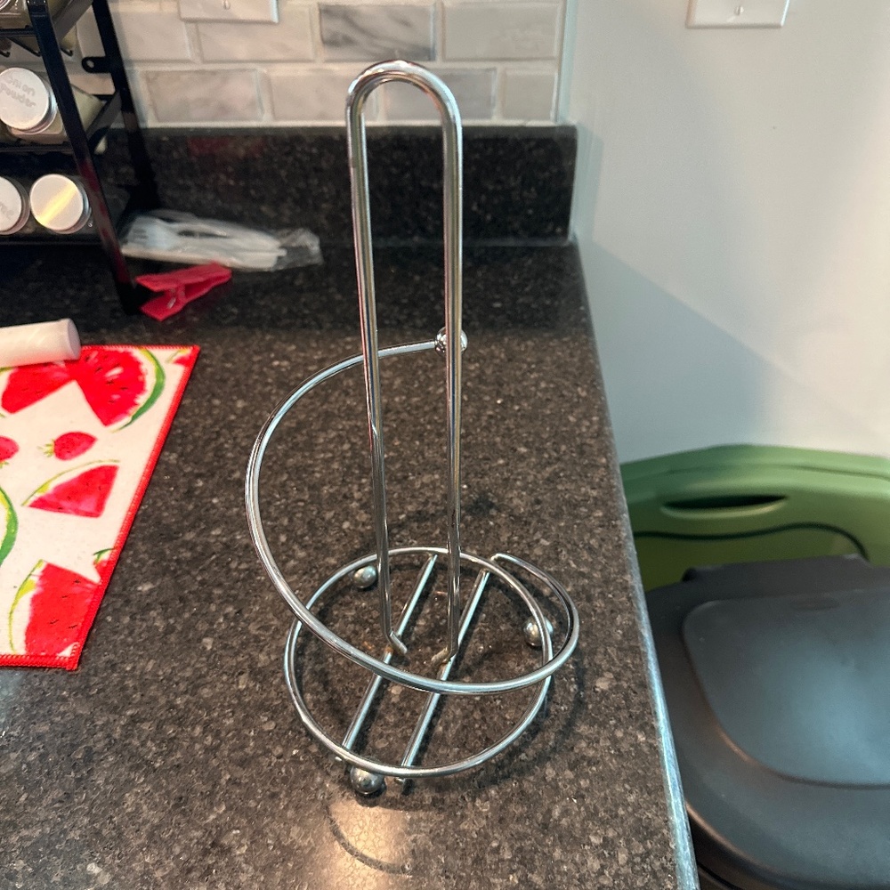 Paper towel holder